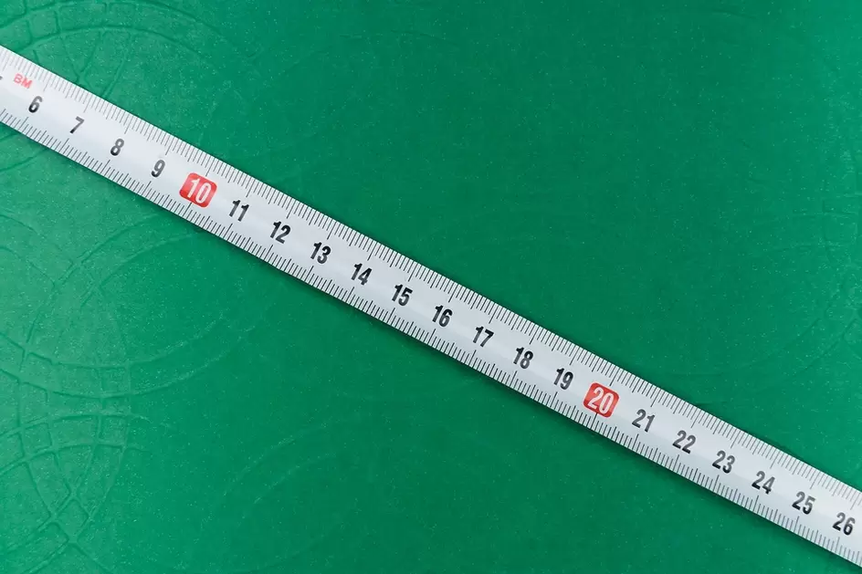 centimetrs dzimumlocekļa mērīšanai pirms paplašināšanās